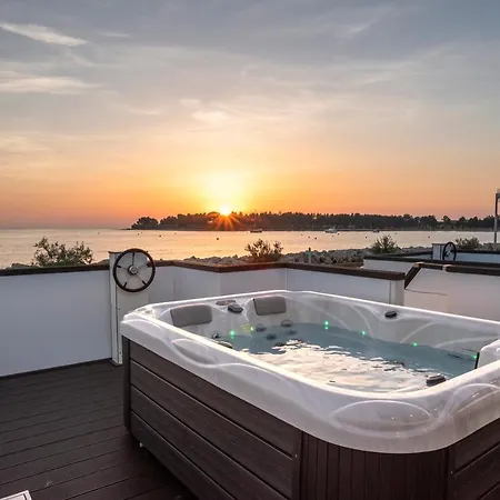 The Sea Novigrad - Hausboot Floating Sea House * Novigrad Istria