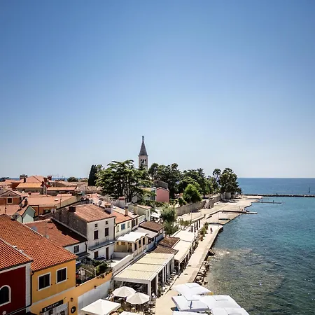 The Sea Novigrad - Bootshaus Floating Sea House Novigrad Istria