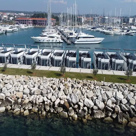 Stylish Houseboat By The Sea In Novigrad Novigrad Istria